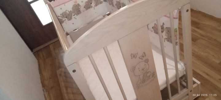 Oddam łóżeczko w dobrym stanie za 250 zł odbiór osobisty