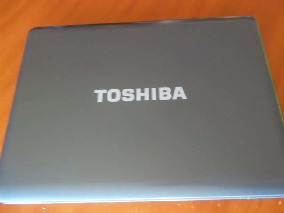 portatil toshiba A300-25f