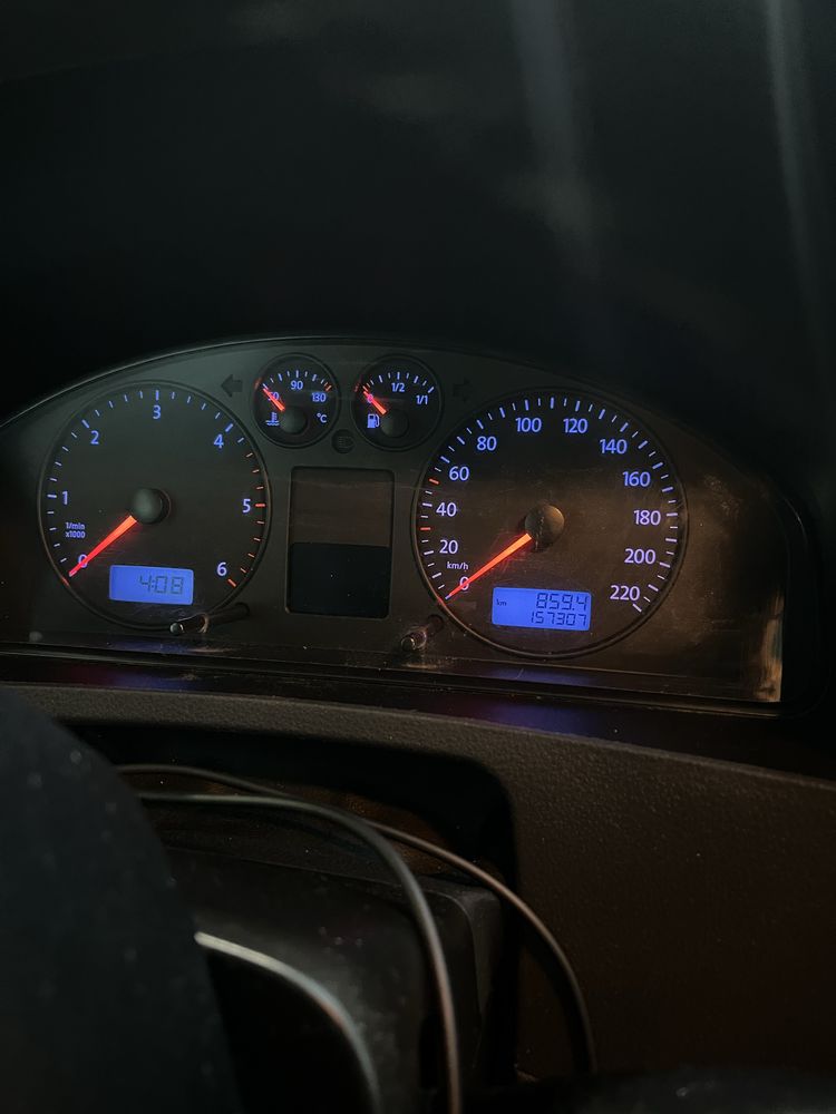 VW Caravelle 2.5 дизель