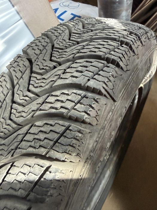 Зимові шини Premiorri 175/70 R13 82T з дисками Ваз 2107