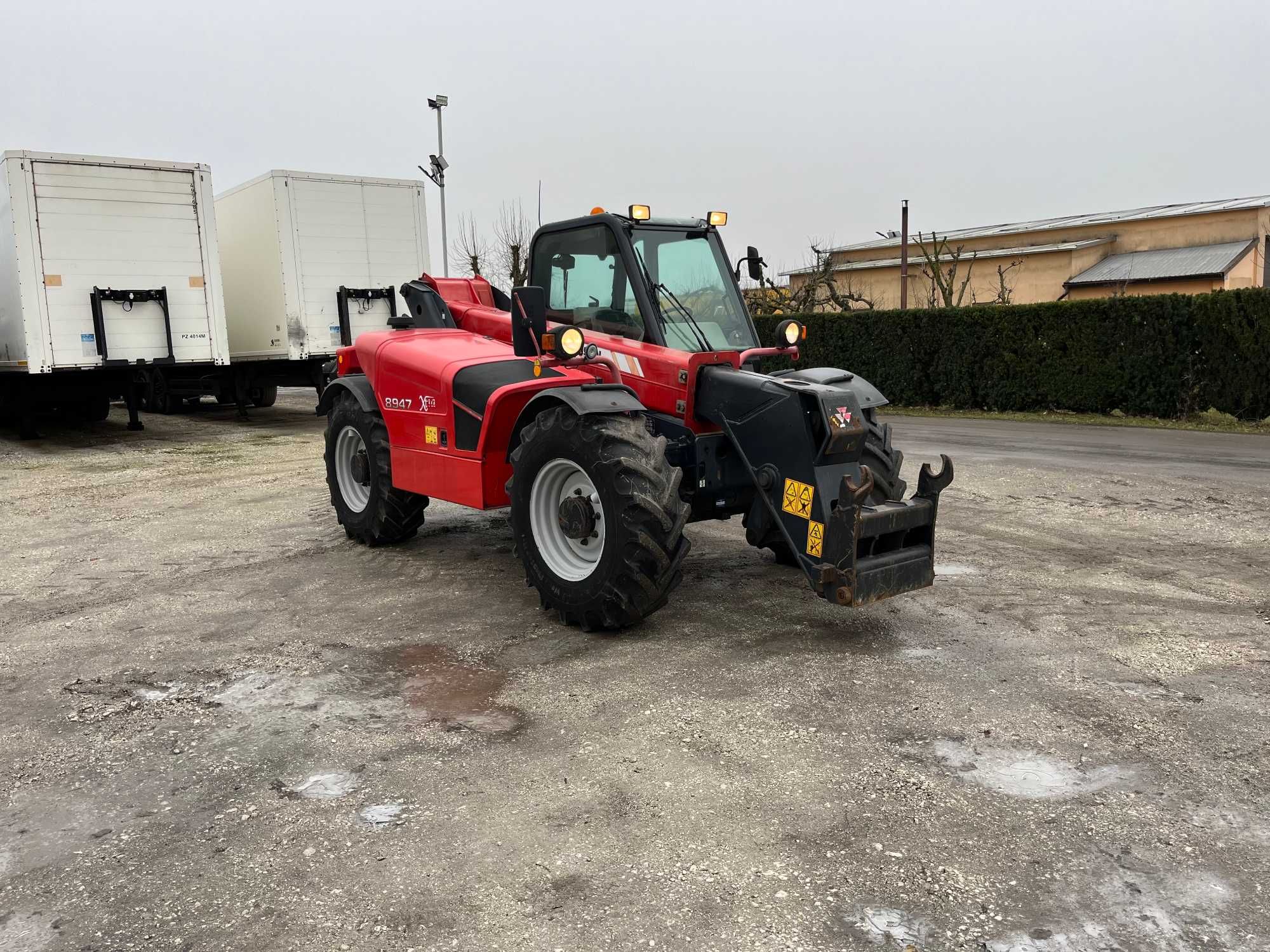 Wynajem Ładowarka teleskopowa MASSEY FERGUSON 8947 X