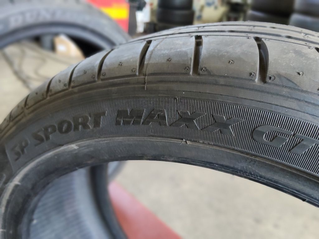 Pneus 245/40/19 Dunlop SportMaxx GT Runflat Dot 2018 Novos