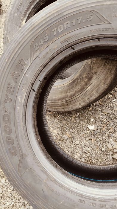 Opony przód 245/70r17.5 Goodyear KmaxS używane