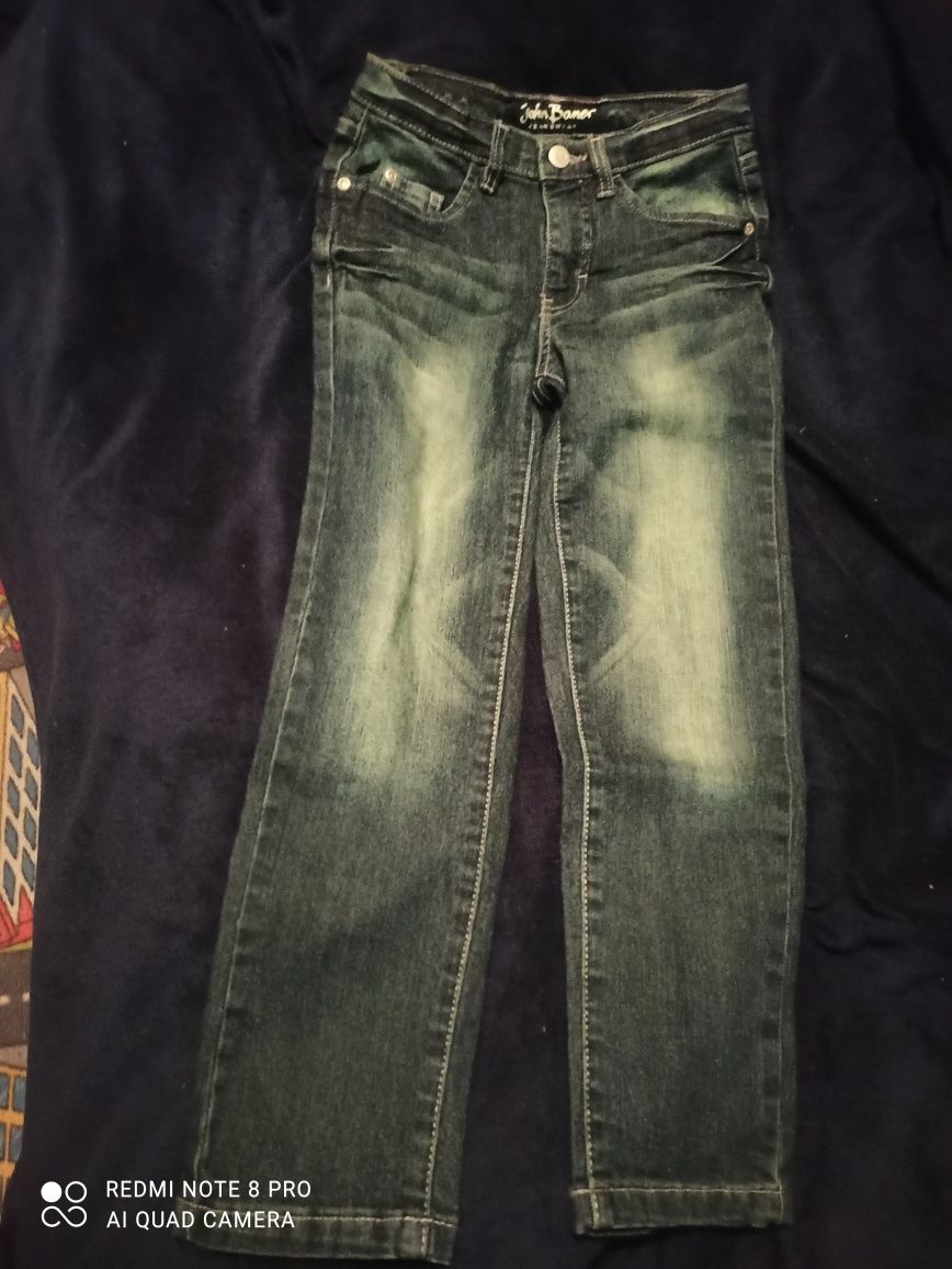 Nowe spodnie jeansowe 128