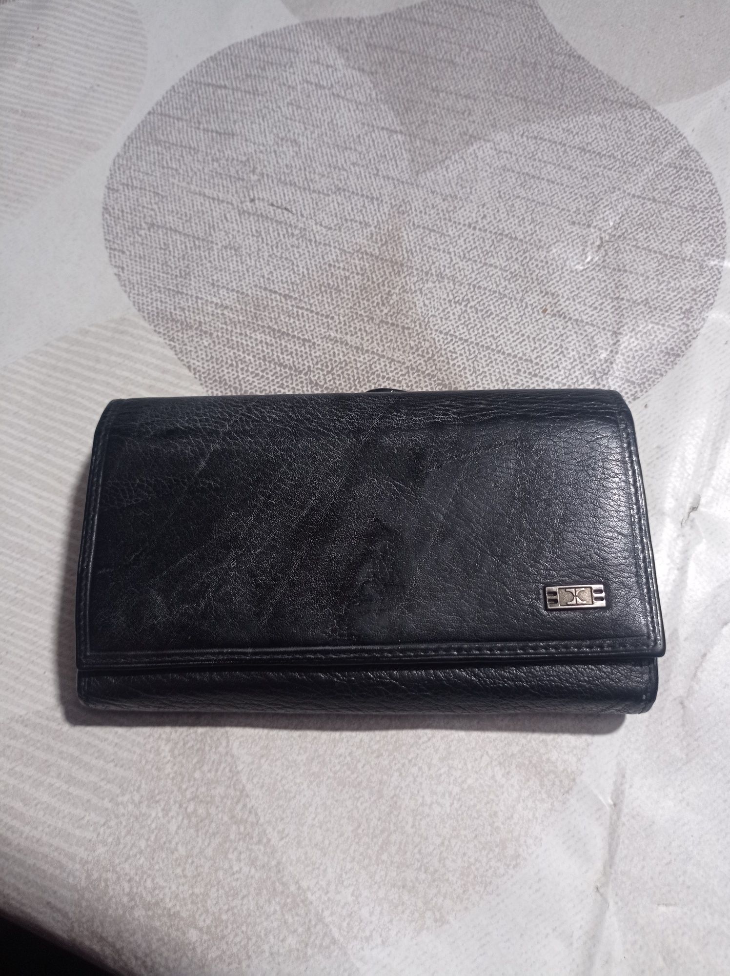 Продам женский кошелек кожа