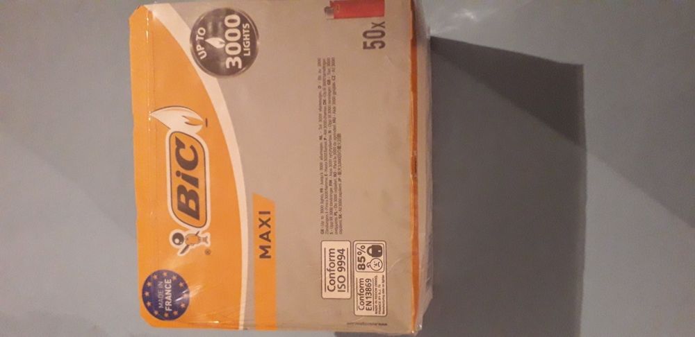 Caixa Isqueiros Bic " Maxi "