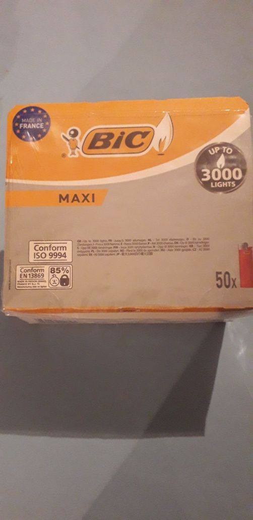 Caixa Isqueiros Bic " Maxi "