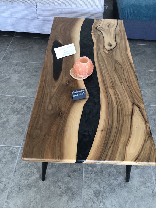 Столи Луцьк Стіл з горіха та епоксидной смоли