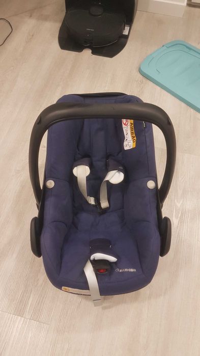 Fotelik Maxi Cosi Pebble Plus z wkładką + adaptery do wózka
