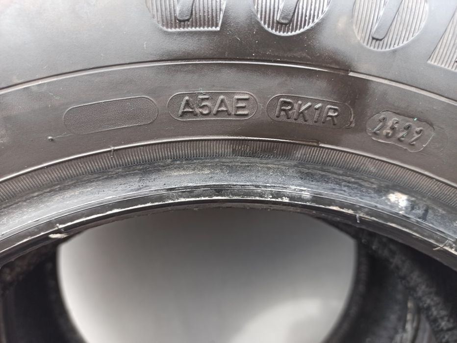 Зимові шини Goodyear UltraGrip Ice 2 195/65 R15