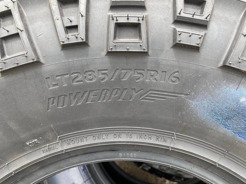 Pneus MICKEY THOMPSON 285/75/R16