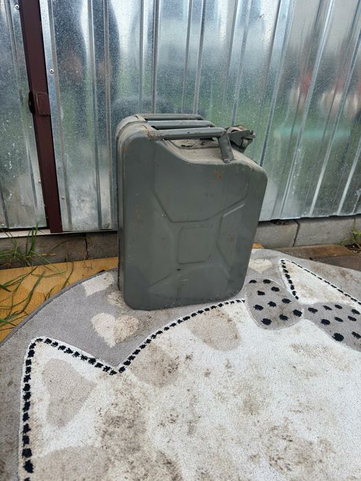 Kanister metalowy 20 L