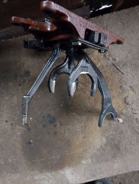 Корпус вилок МТЗ-80