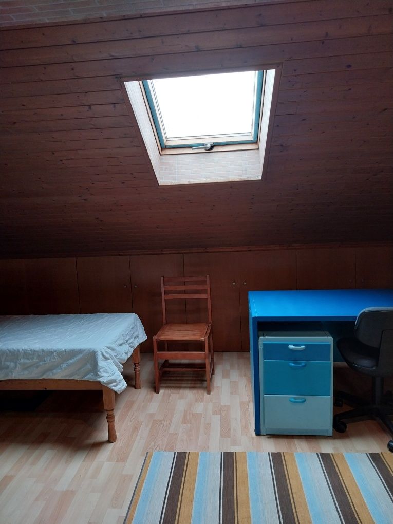 Quarto Duplo ou de casal em moradia - com muito espaço