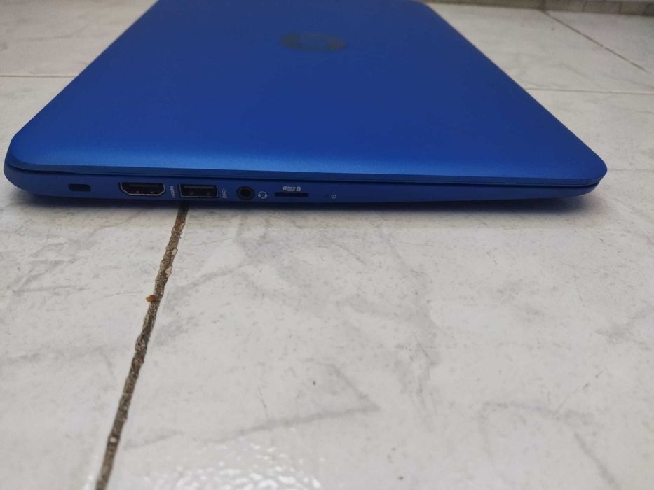 Portátil HP Modelo Stream 13-c100np