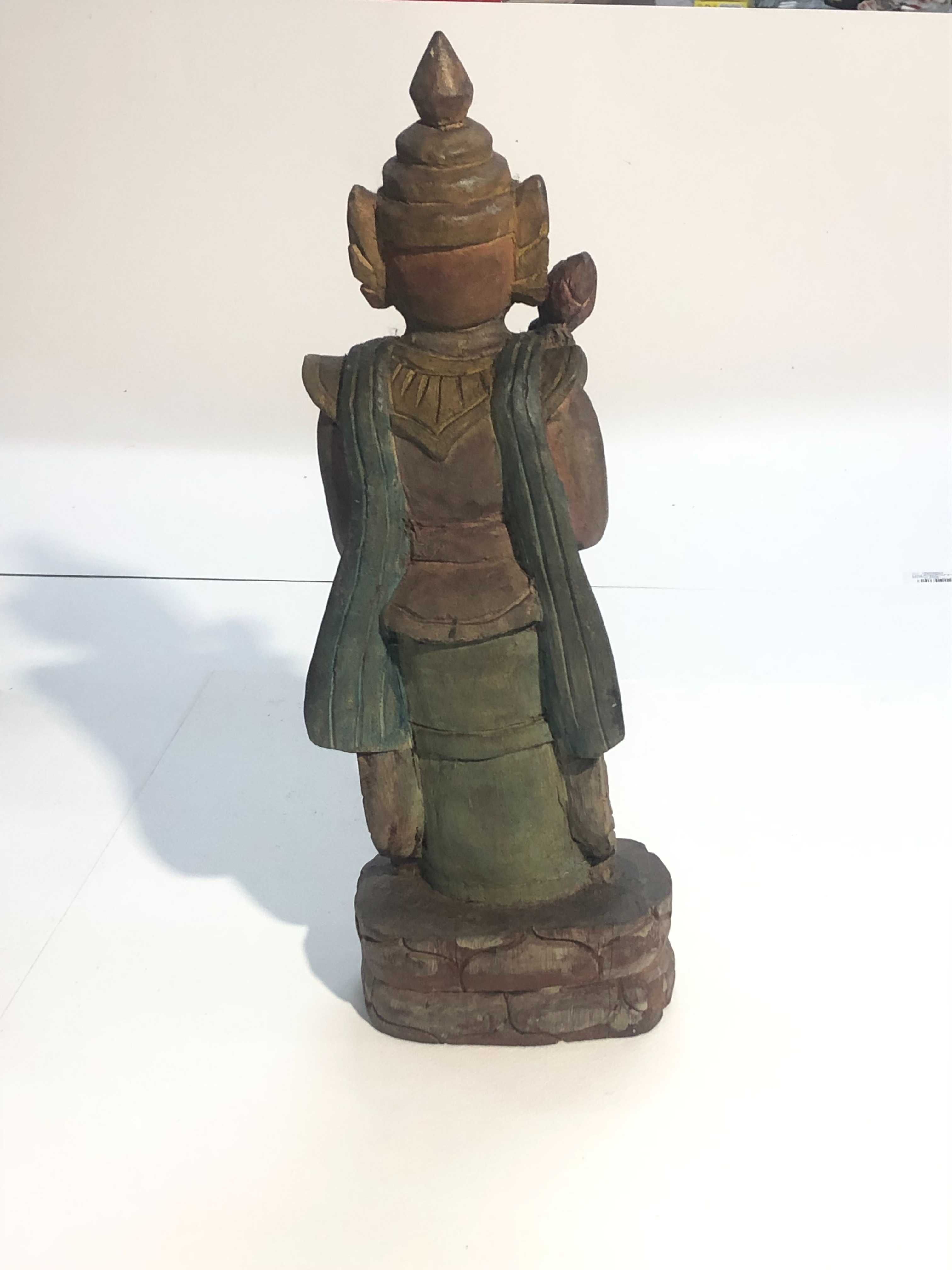 Mestre chines em madeira / figura Tailandesa Madeira