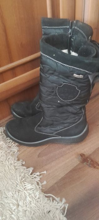 Взуття зимове жіноче