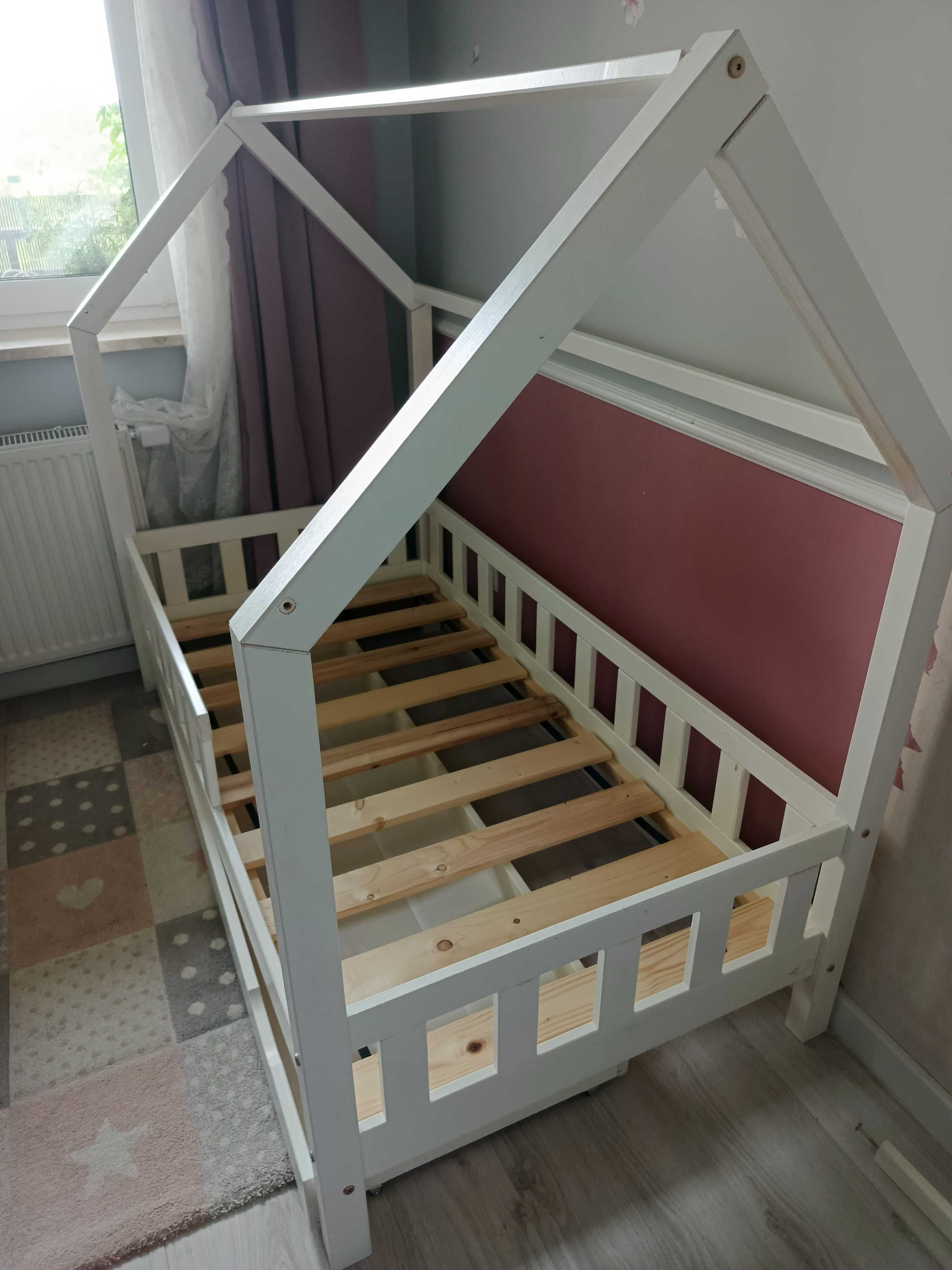 Łóżko dziecięce domek