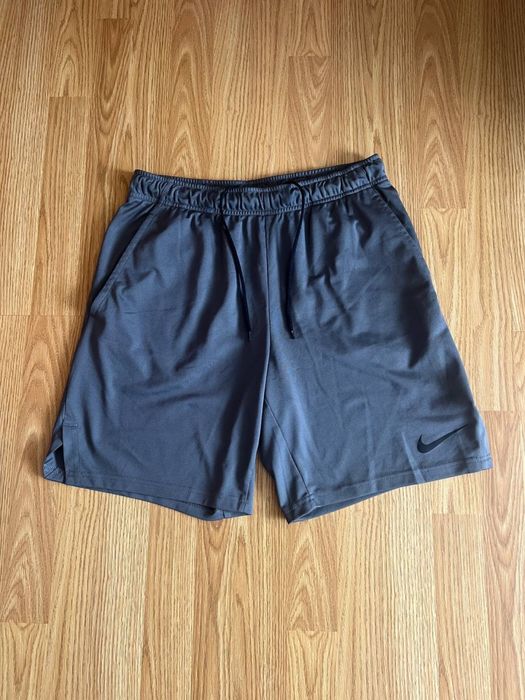 Оригінальні шорти Nike Dri-Fit
