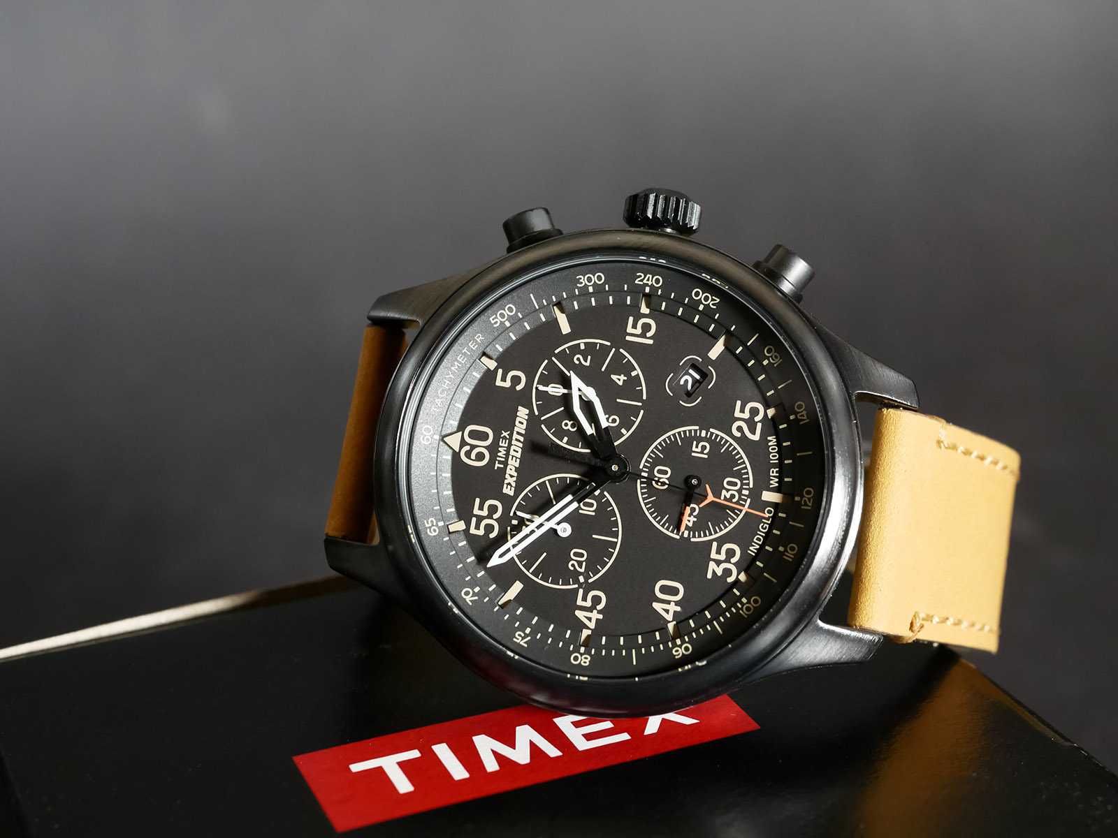 Timex Expedition Tw4B12300 с хронографом и с подсветкой Indiglo