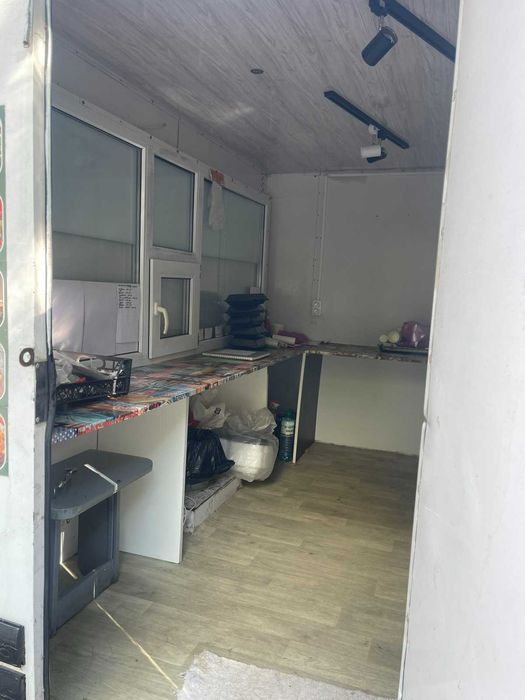 Пересувний торгівельний павільон