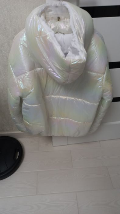 Продам нову куртку