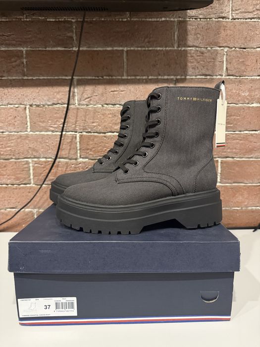 Тommy Hilfiger оригінал 37 розмір