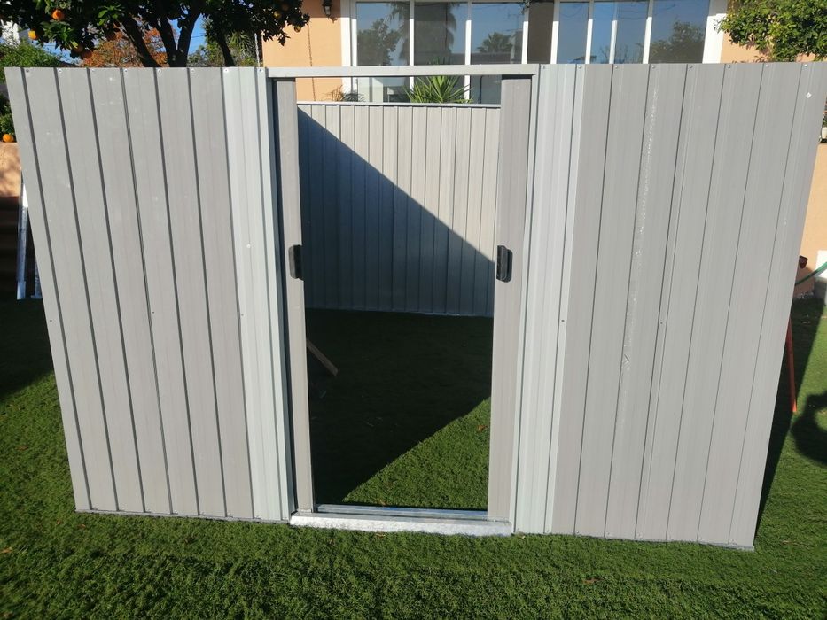 vendo abrigo de jardim usado