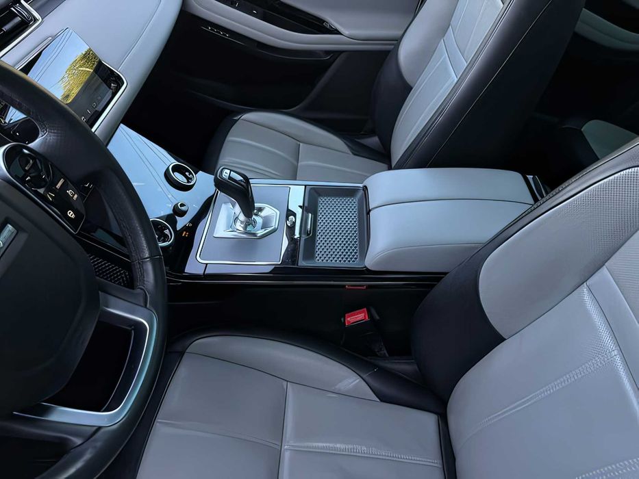 Land Rover Range Rover Evoque      2020