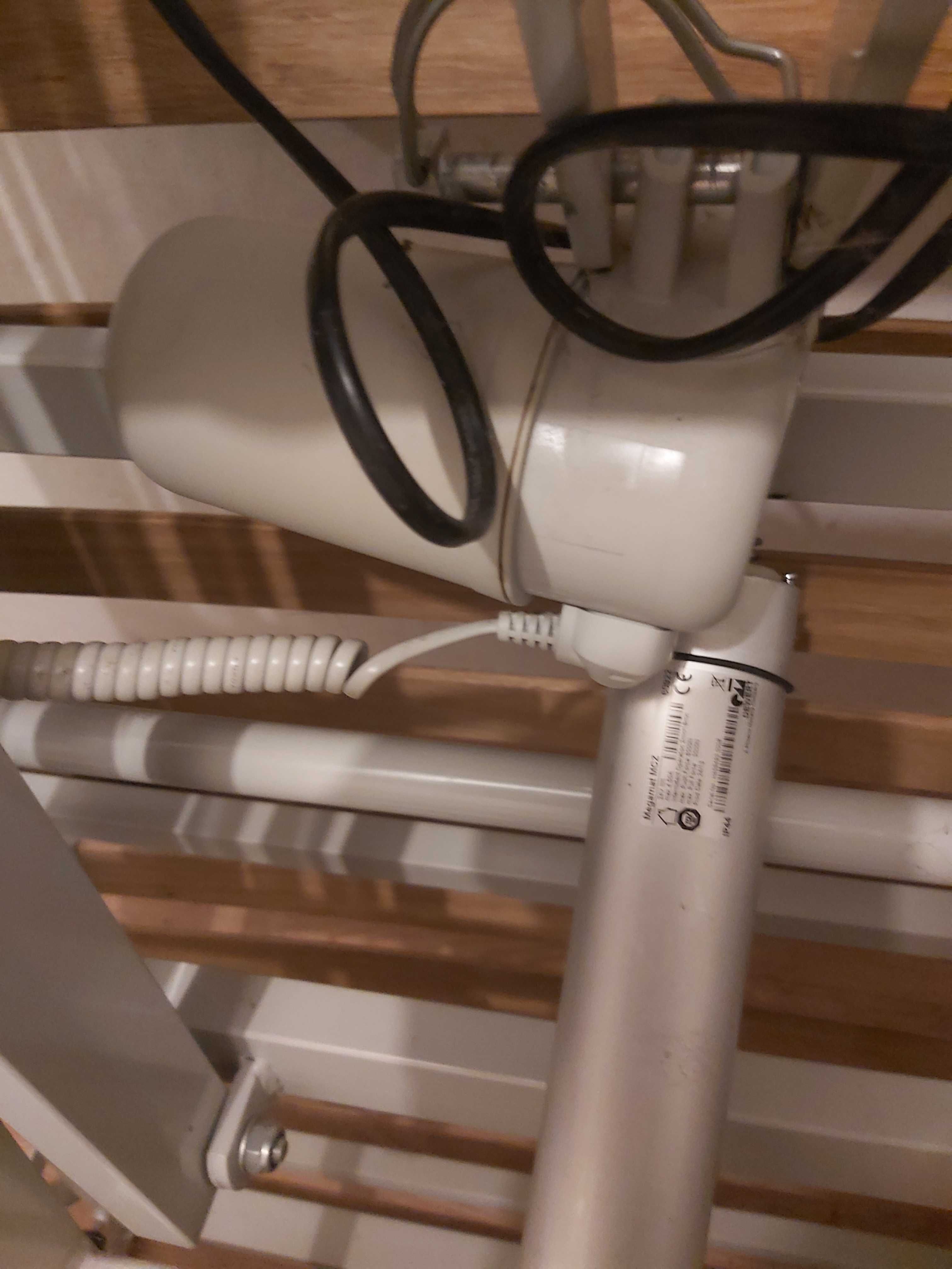 Cama articulada elétrica com grades e colchão