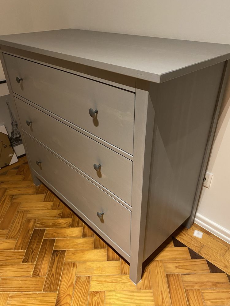 Cômoda Roupeiro Ikea modelo HEMNES