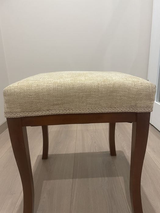 Stylowa Pufa,Podnużek Ludwik