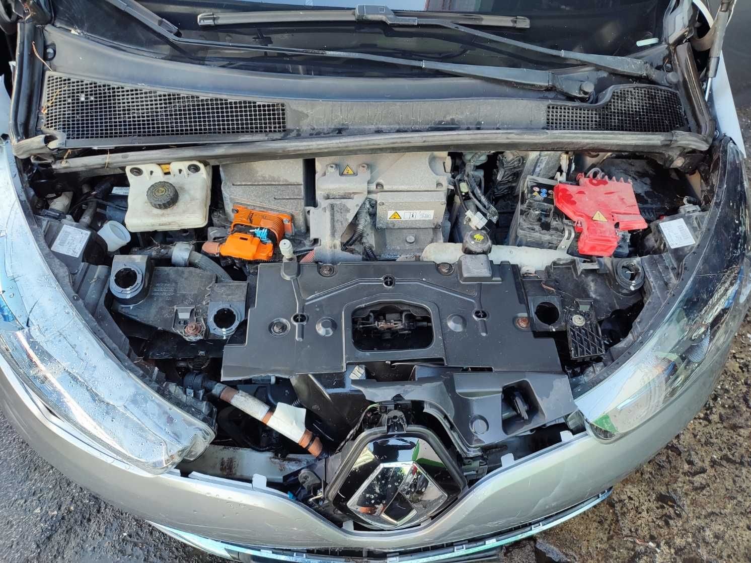 Renault ZOE Electric de 2014 REF Motor - 5AQ601 REF Cx - RA0001
