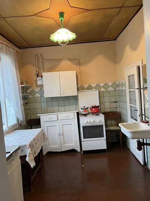 Продаж двох будинків — с. Шипинці, Чернівецька обл