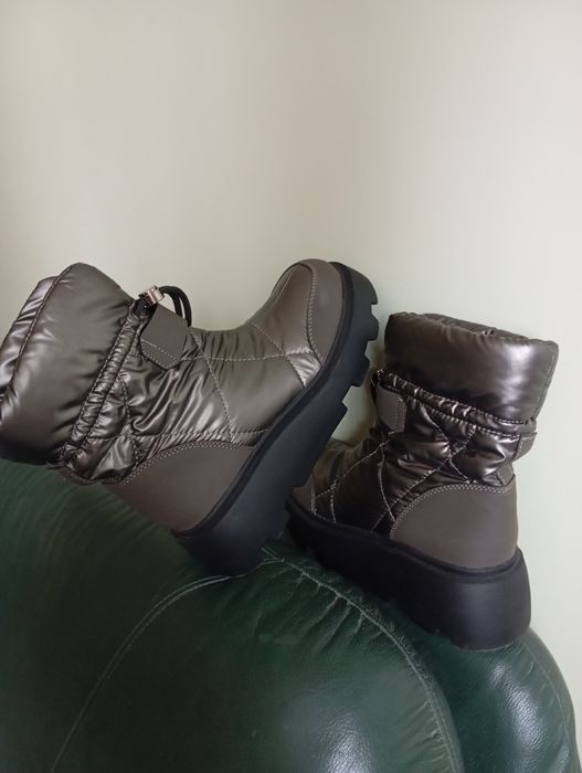 Нові черевики утеплени, потовщена підошва, модні