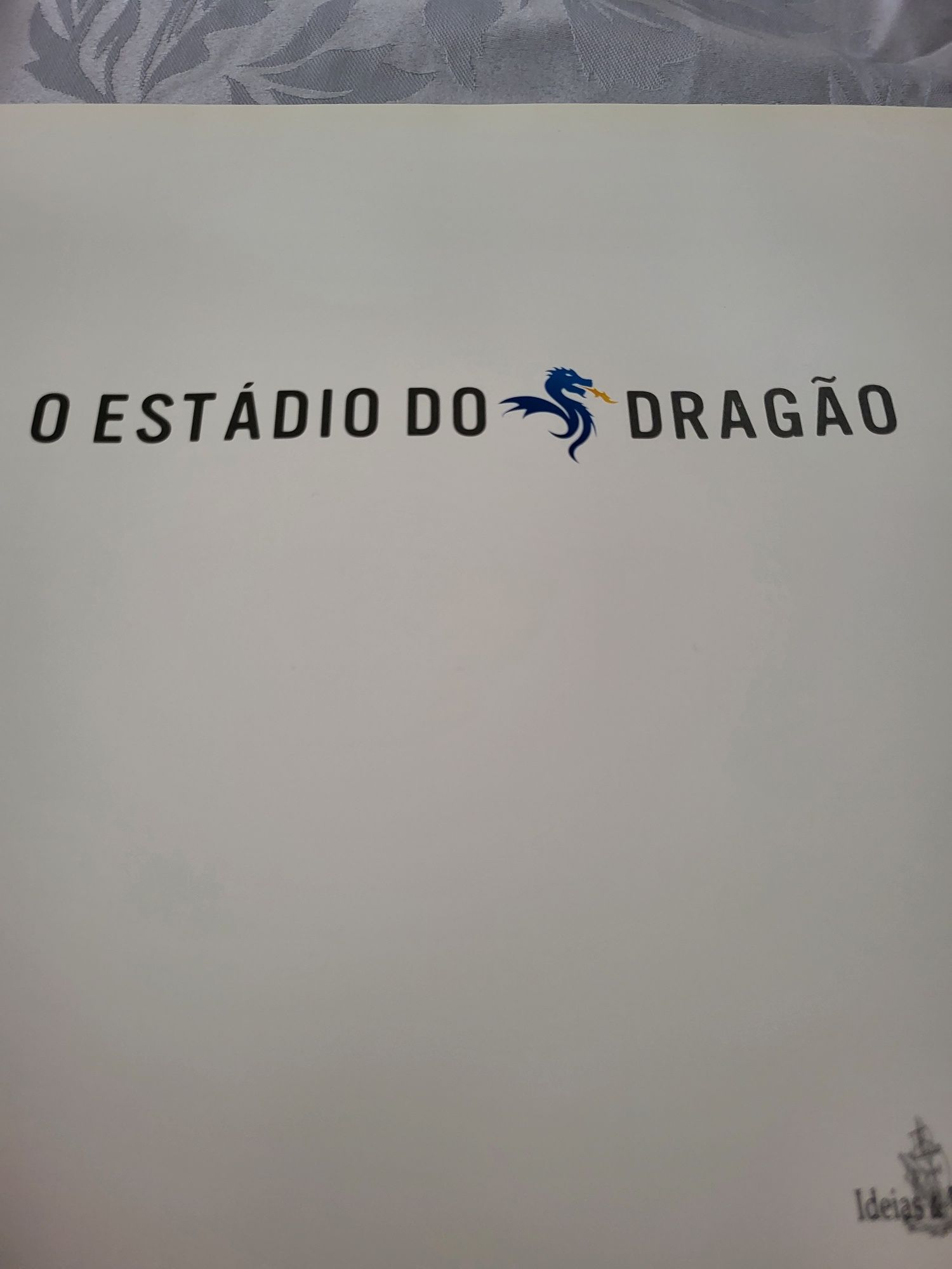 Livro estádio do dragão