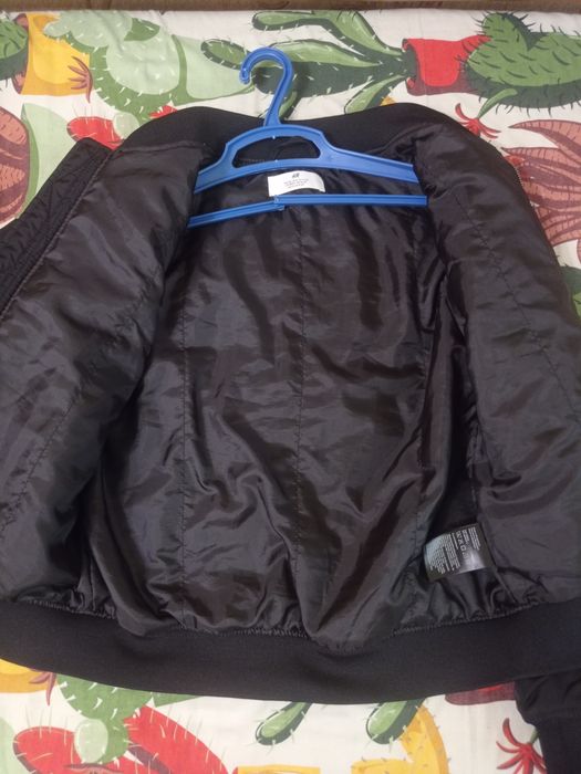 Бомбер весна осінь,для дівчинки 11-12 р, 40-42 р