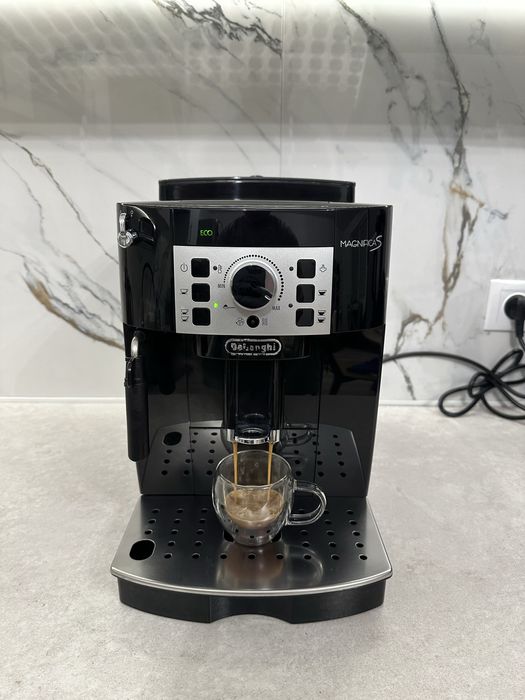 Ekspres do kawy Delonghi Magnifica S