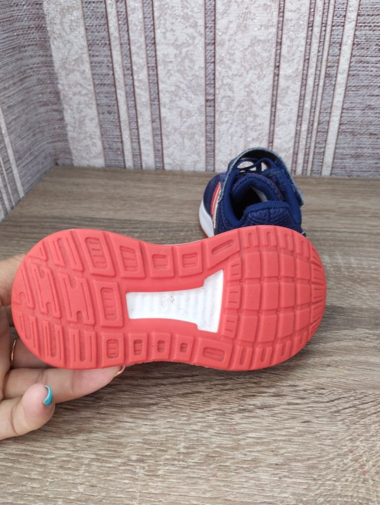 Adidas оригинал кроссовки детские