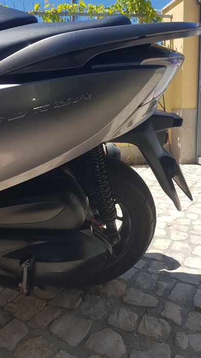 Honda Forza NSS 300 c/ ABS