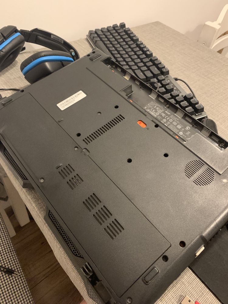 Laptop Acer v3-571g