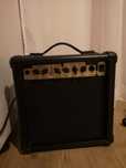 Amplificador Yamaha GA-15