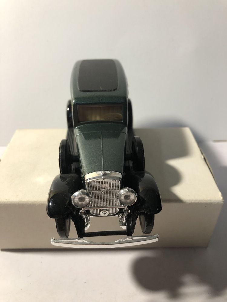Cadillac V16 1931 da solido