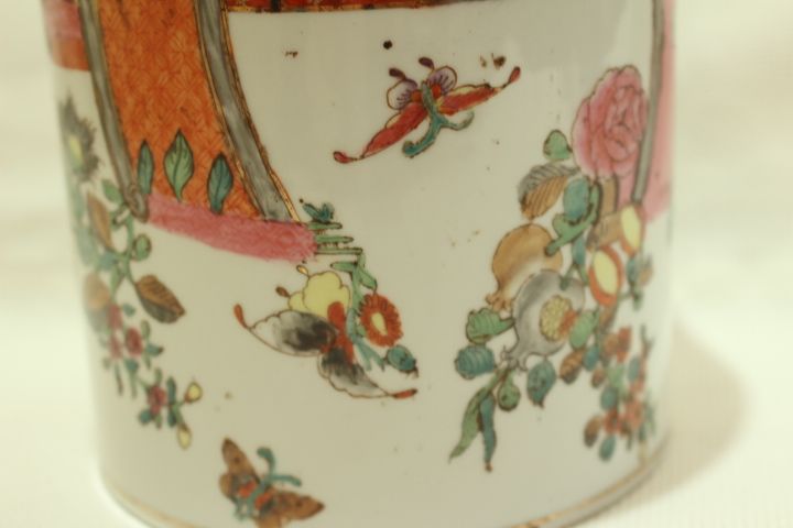 Caixa Porcelana Chinesa Período Qianlong XIX Família Rosa