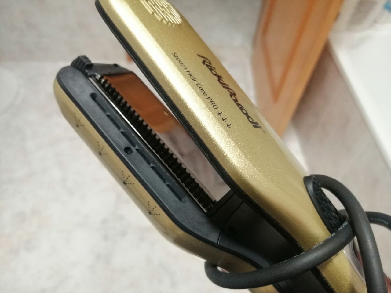 Alisador a vapor novo com garantia
