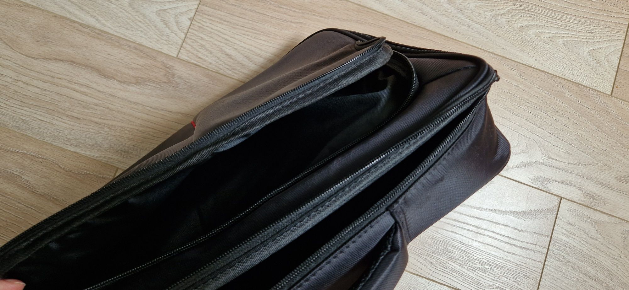 Torba na laptopa 15.5 ' czarna, nowa Modecom Boston 15