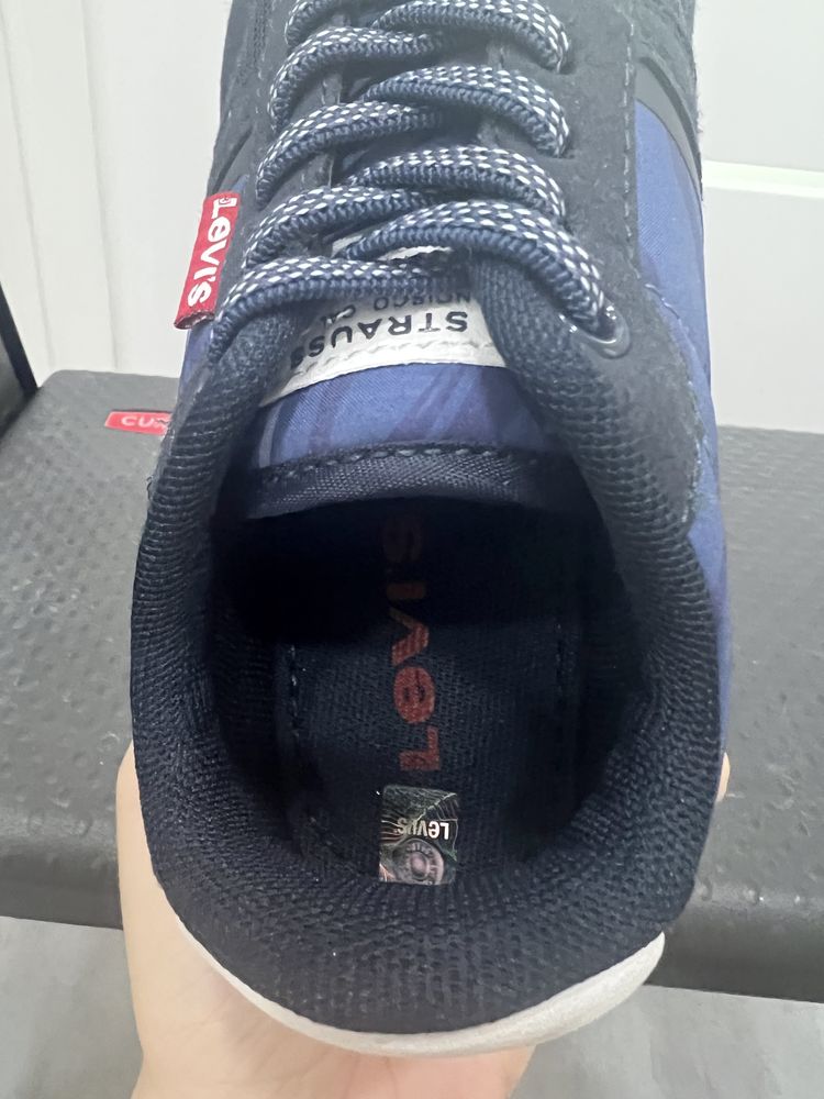 NOWE buty chłopięce LEVI’S