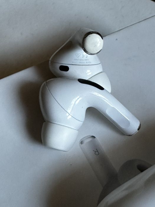 Наушники AirPods PRO/Оригинал (безпроводная зарядка)