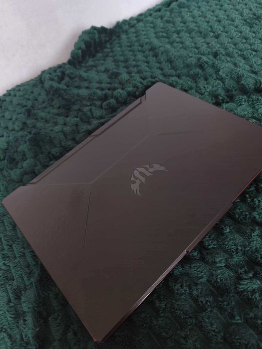 Laptop gamingowy lub do grafik ASUS TUF Gaming F15 144Hz