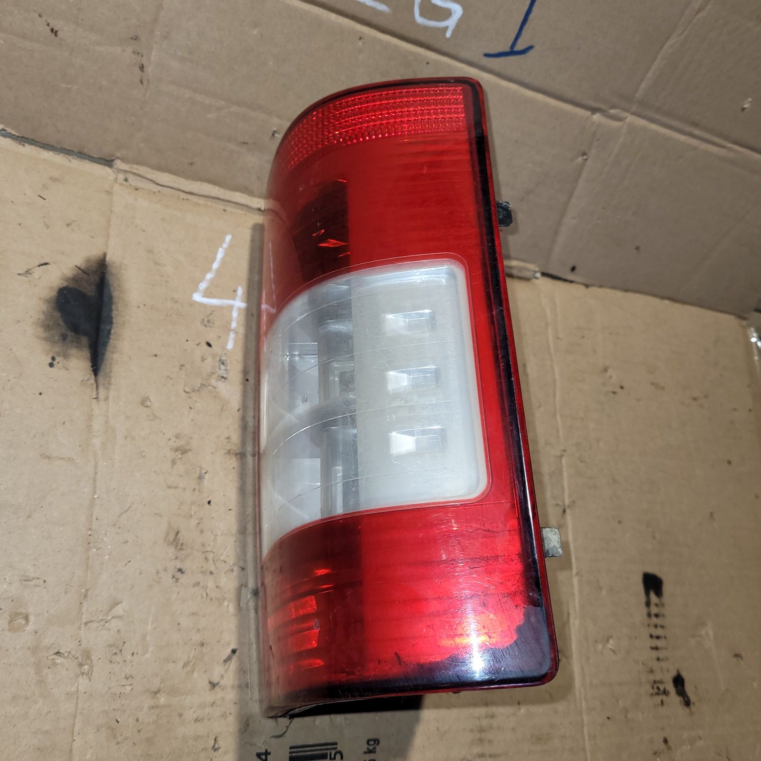 Lampa tył prawa citroen berlingo peugeot partner 2006r